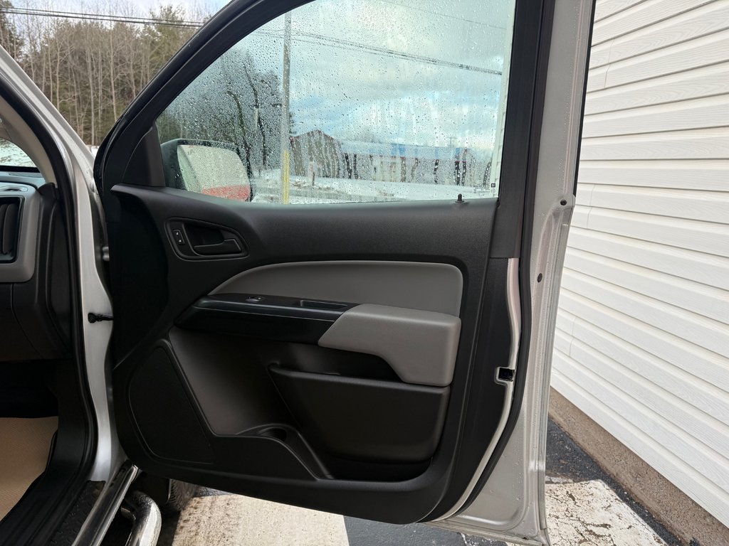 2020 Chevrolet COLORADO LT WT 4X4,, Keyless entry, remote start, rev. cam in COLDBROOK, Nova Scotia - 18 - w1024h768px