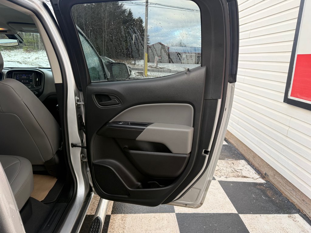 2020 Chevrolet COLORADO LT WT 4X4,, Keyless entry, remote start, rev. cam in COLDBROOK, Nova Scotia - 16 - w1024h768px