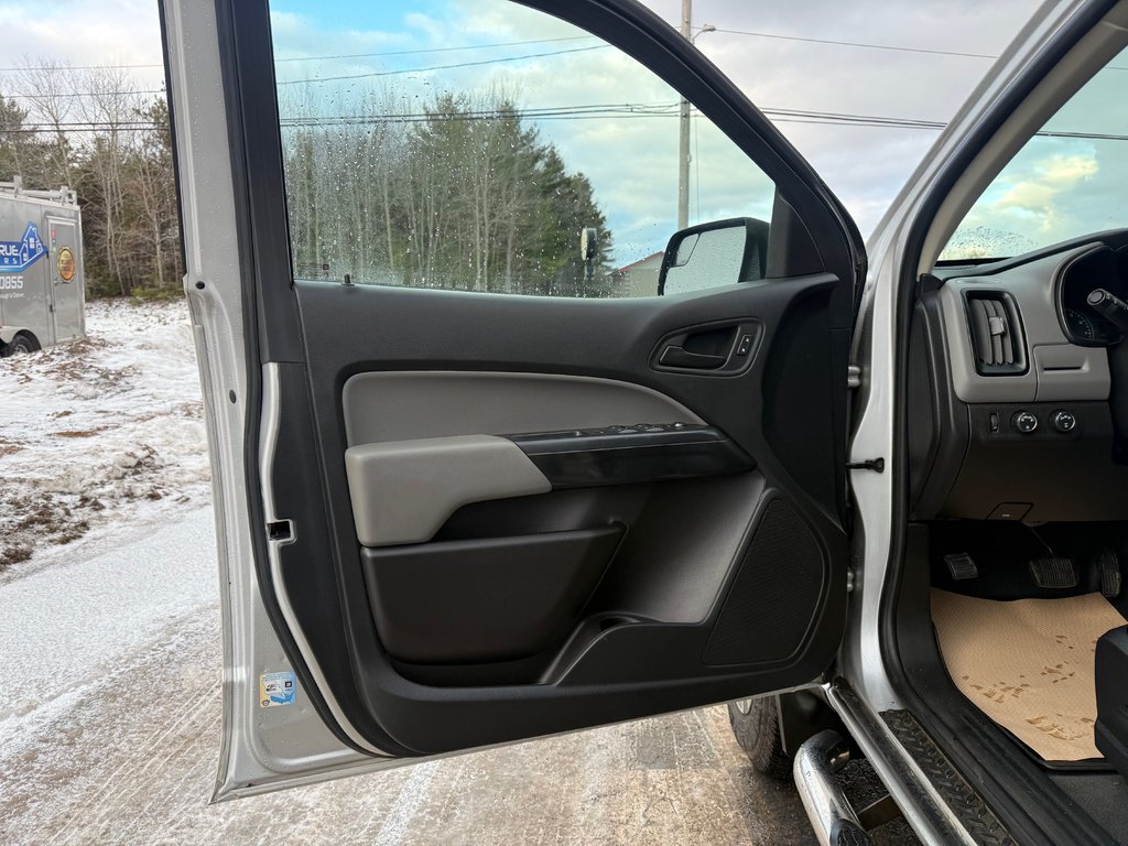 2020 Chevrolet COLORADO LT WT 4X4,, Keyless entry, remote start, rev. cam in COLDBROOK, Nova Scotia - 7 - w1024h768px
