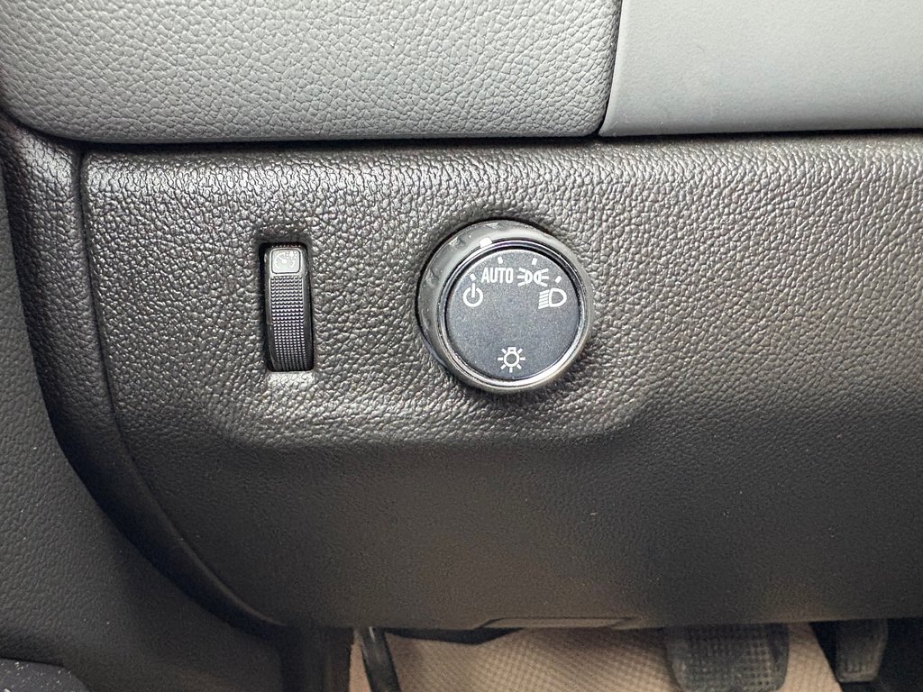 2022 Chevrolet Colorado 2WD Work Truck - reverse camera, power seats, in Kentville, Nova Scotia - 9 - w1024h768px