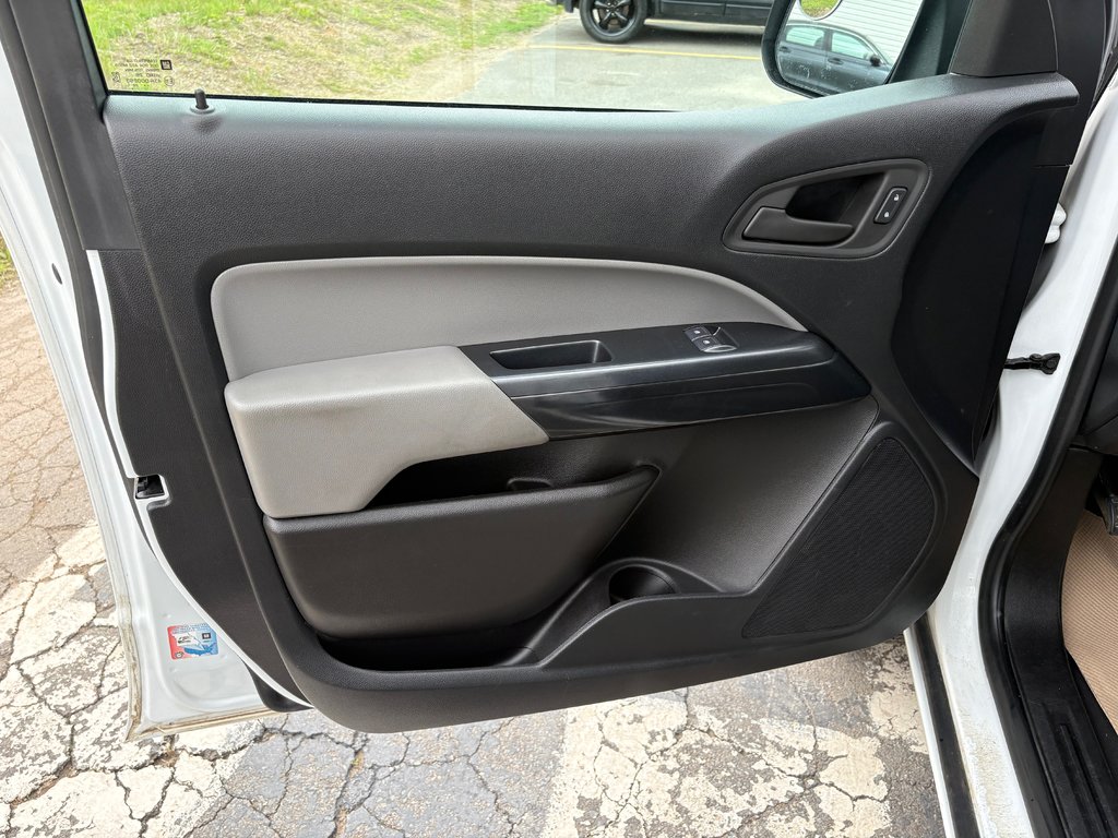 2022 Chevrolet Colorado 2WD Work Truck - reverse camera, power seats, in Kentville, Nova Scotia - 16 - w1024h768px