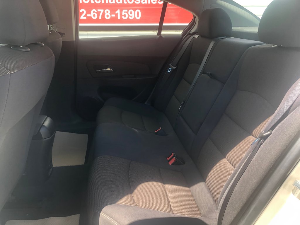 Chevrolet Cruze LT 1LT - Power Windows, Reverse Camera, Hands Free 2015 à COLDBROOK, Nouvelle-Écosse - 17 - w1024h768px