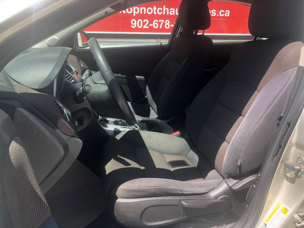 Chevrolet Cruze LT 1LT - Power Windows, Reverse Camera, Hands Free 2015 à COLDBROOK, Nouvelle-Écosse - 15 - w1024h768px