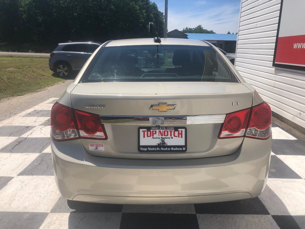 Chevrolet Cruze LT 1LT - Power Windows, Reverse Camera, Hands Free 2015 à COLDBROOK, Nouvelle-Écosse - 5 - w1024h768px