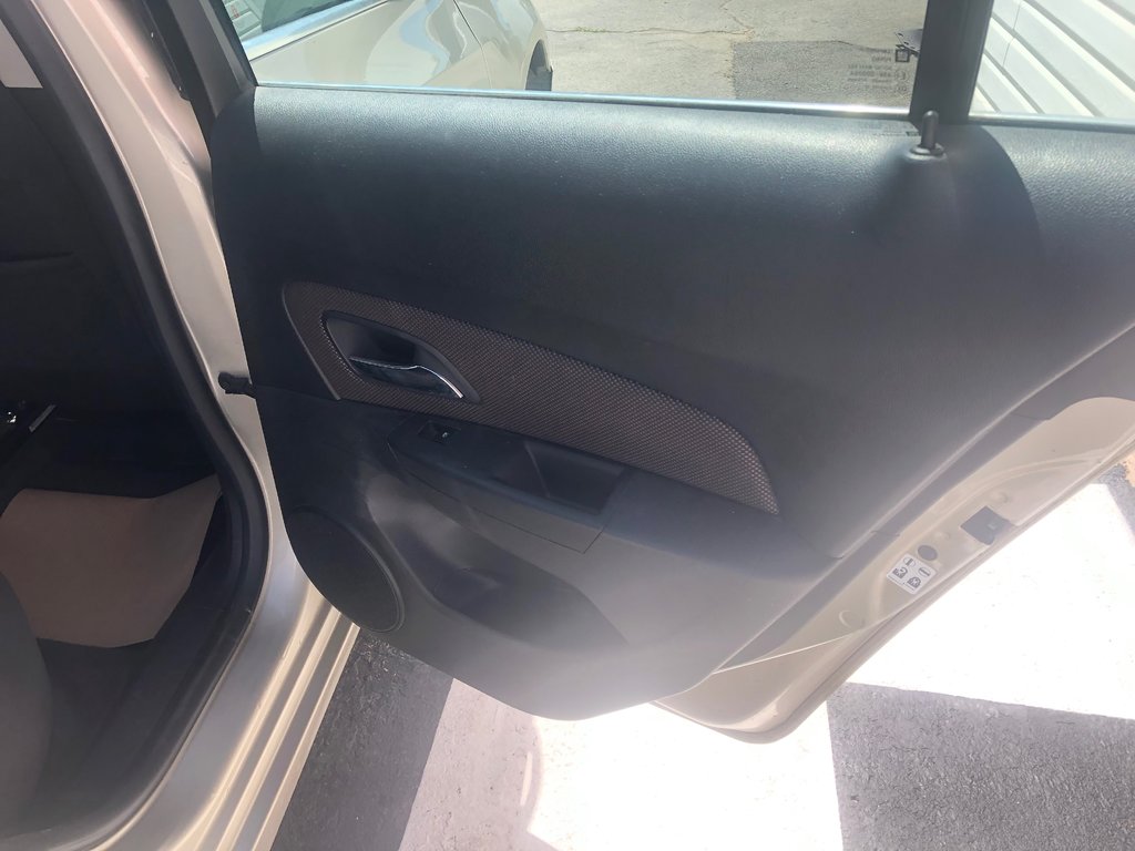 Chevrolet Cruze LT 1LT - Power Windows, Reverse Camera, Hands Free 2015 à COLDBROOK, Nouvelle-Écosse - 19 - w1024h768px