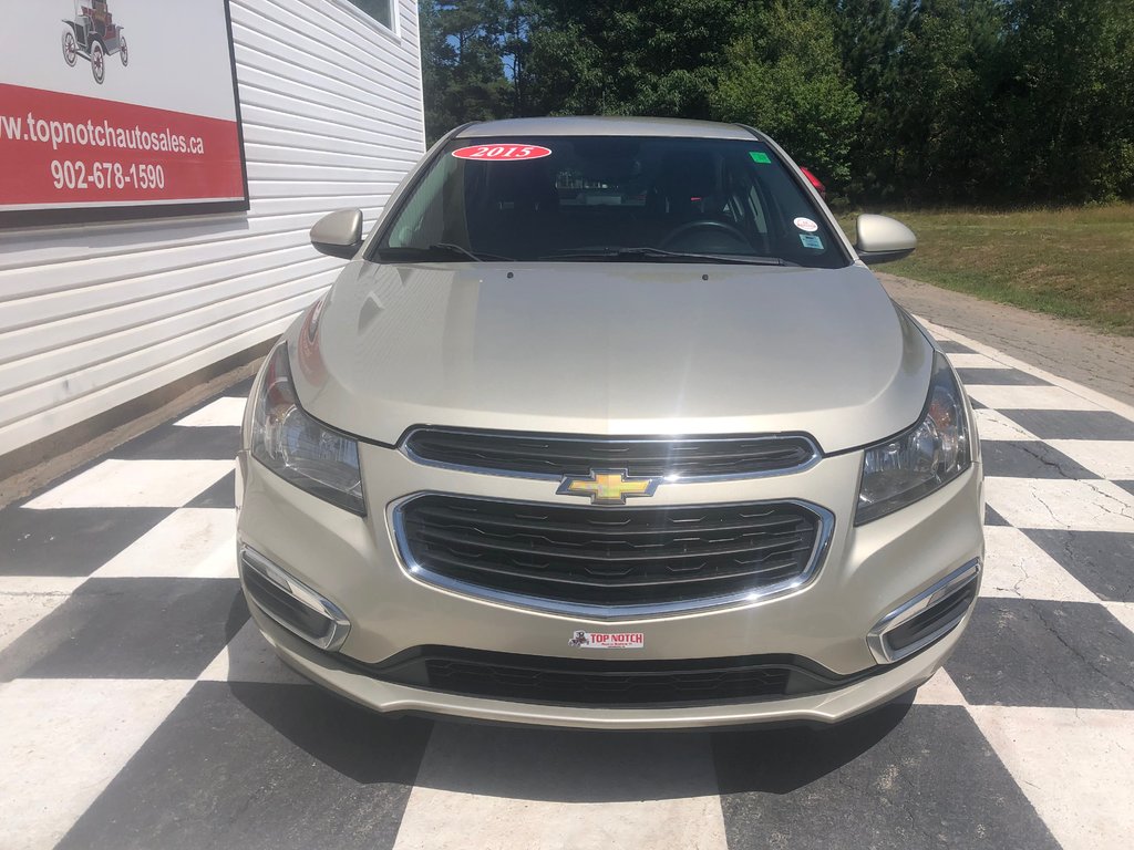 Chevrolet Cruze LT 1LT - Power Windows, Reverse Camera, Hands Free 2015 à COLDBROOK, Nouvelle-Écosse - 2 - w1024h768px