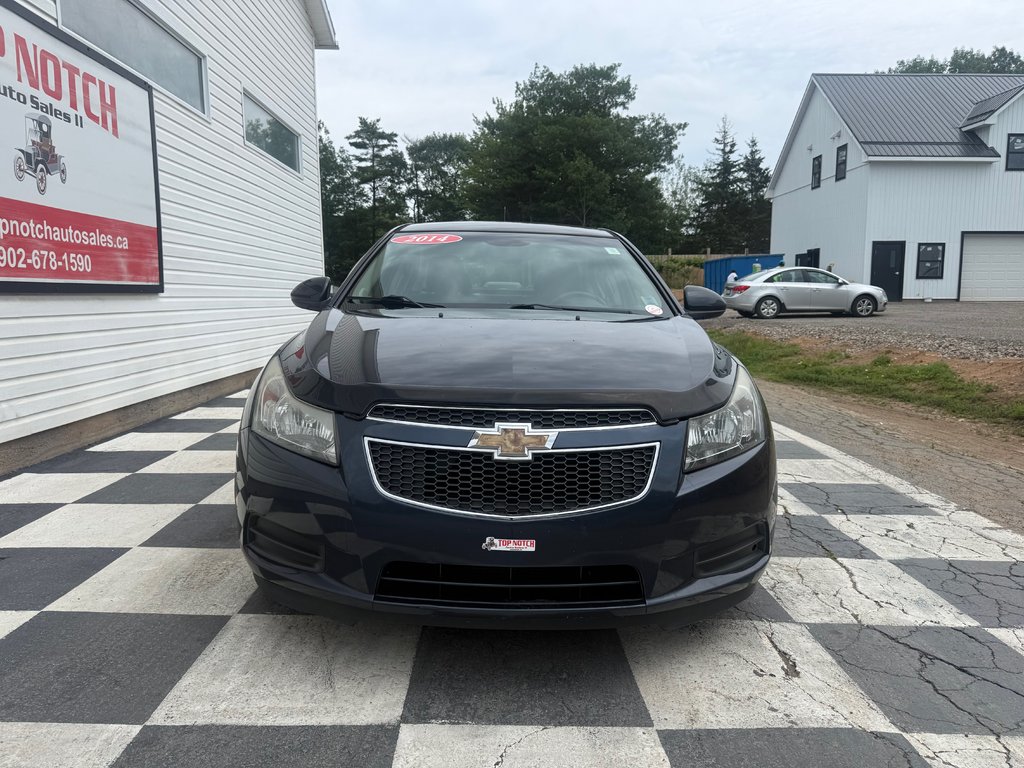 2014 Chevrolet CRUZE LT, keyless entry, Cruise control, Bluetooth in COLDBROOK, Nova Scotia - 2 - w1024h768px