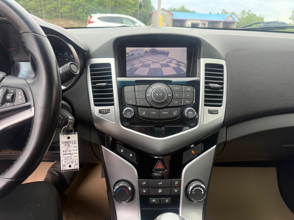 2014 Chevrolet CRUZE LT, keyless entry, Cruise control, Bluetooth in COLDBROOK, Nova Scotia - 12 - w1024h768px