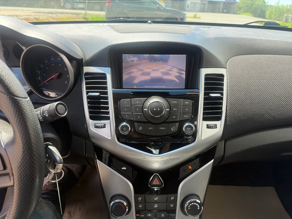 Chevrolet CRUZE LT, keyless entry, Cruise control, Bluetooth 2016 à Kentville, Nouvelle-Écosse - 12 - w1024h768px