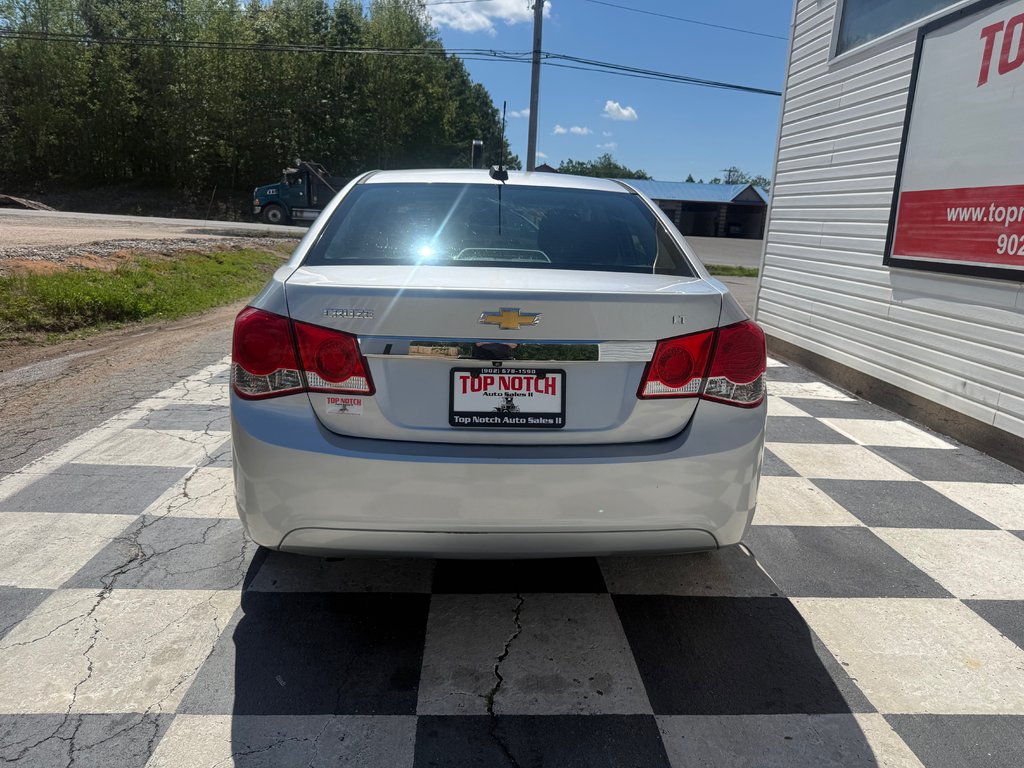 Chevrolet CRUZE LT, keyless entry, Cruise control, Bluetooth 2016 à Kentville, Nouvelle-Écosse - 5 - w1024h768px