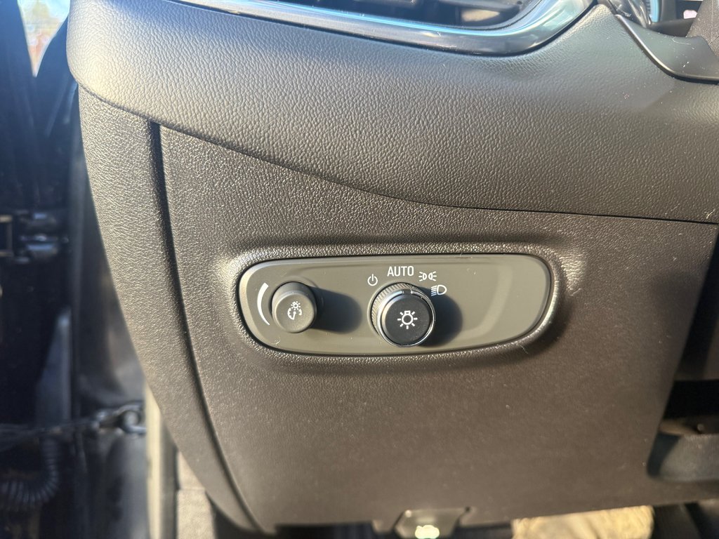 2018 Chevrolet Equinox LT, keyless entry, remote start, WiFi hotspot in COLDBROOK, Nova Scotia - 14 - w1024h768px