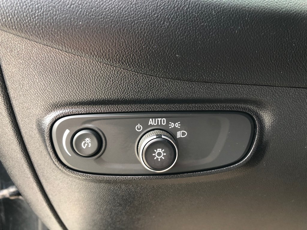 2019 Chevrolet Equinox LT - Reverse Camera, Bluetooth, Heated Seats in COLDBROOK, Nova Scotia - 9 - w1024h768px