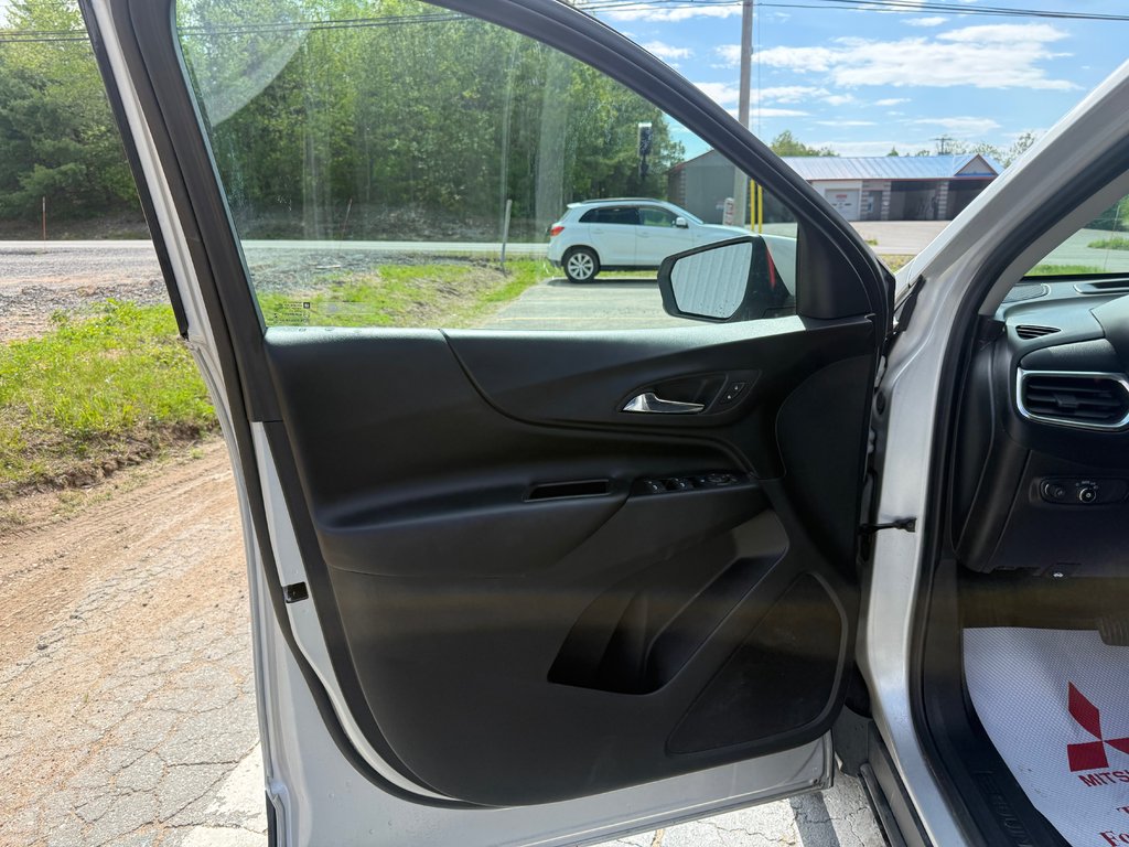 2020 Chevrolet Equinox LT, keyless entry, Cruise control, Bluetooth in COLDBROOK, Nova Scotia - 8 - w1024h768px