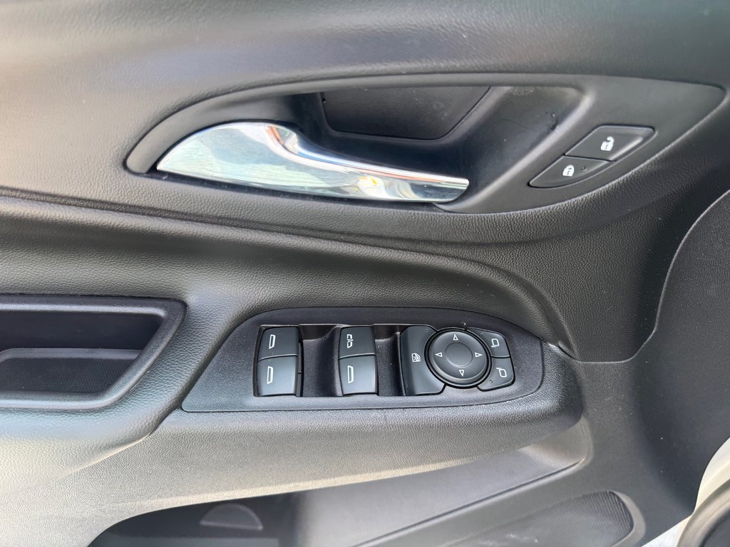 2020 Chevrolet Equinox LT, keyless entry, Cruise control, Bluetooth in COLDBROOK, Nova Scotia - 9 - w1024h768px