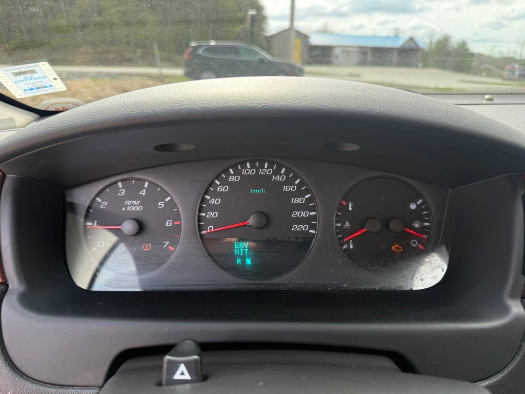 2007 Chevrolet IMPALA LS LS, keyless entry, backup camera, Bluetooth in Kentville, Nova Scotia - 11 - w1024h768px