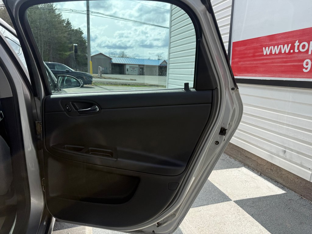 2007 Chevrolet IMPALA LS LS, keyless entry, backup camera, Bluetooth in Kentville, Nova Scotia - 16 - w1024h768px
