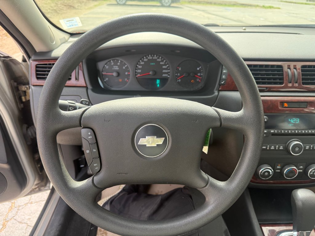 2007 Chevrolet IMPALA LS LS, keyless entry, backup camera, Bluetooth in Kentville, Nova Scotia - 10 - w1024h768px
