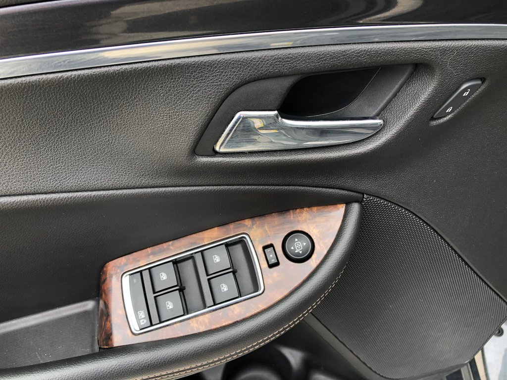 2014 Chevrolet Impala LT- cruise control, reverse camera, hands free, AC in COLDBROOK, Nova Scotia - 8 - w1024h768px