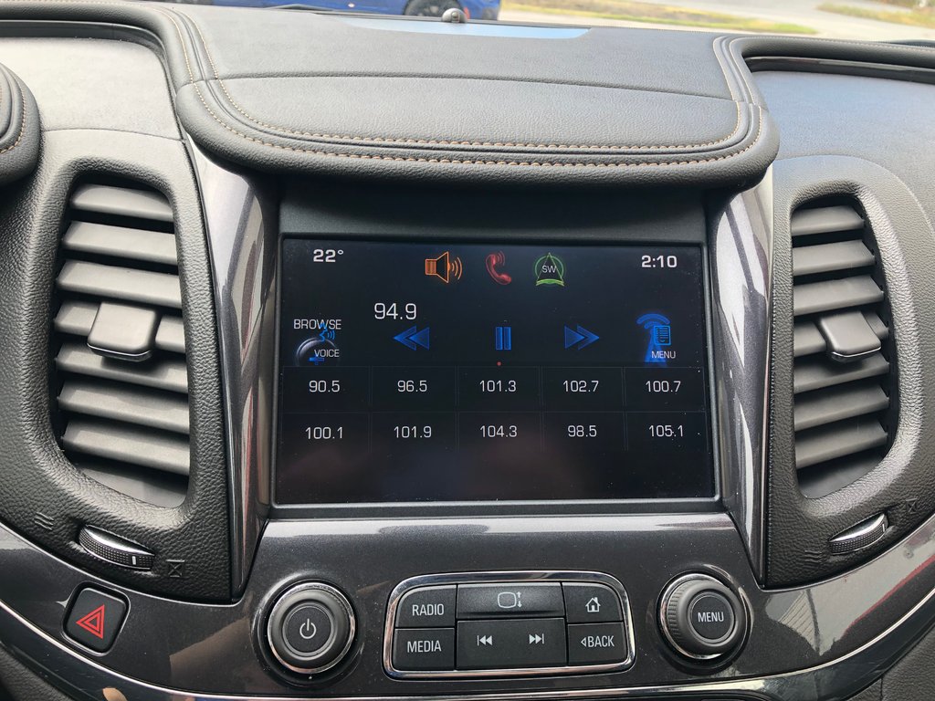 2014 Chevrolet Impala LT- cruise control, reverse camera, hands free, AC in COLDBROOK, Nova Scotia - 25 - w1024h768px