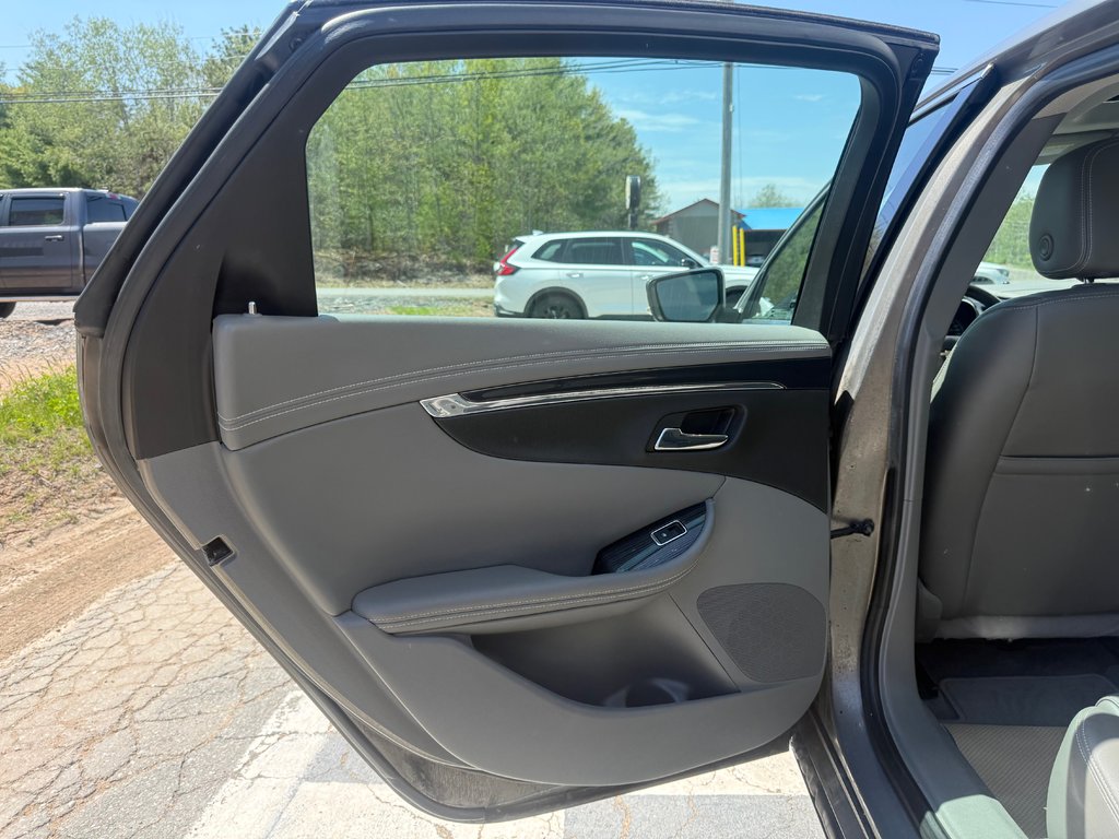 2018 Chevrolet IMPALA LT in COLDBROOK, Nova Scotia - 14 - w1024h768px