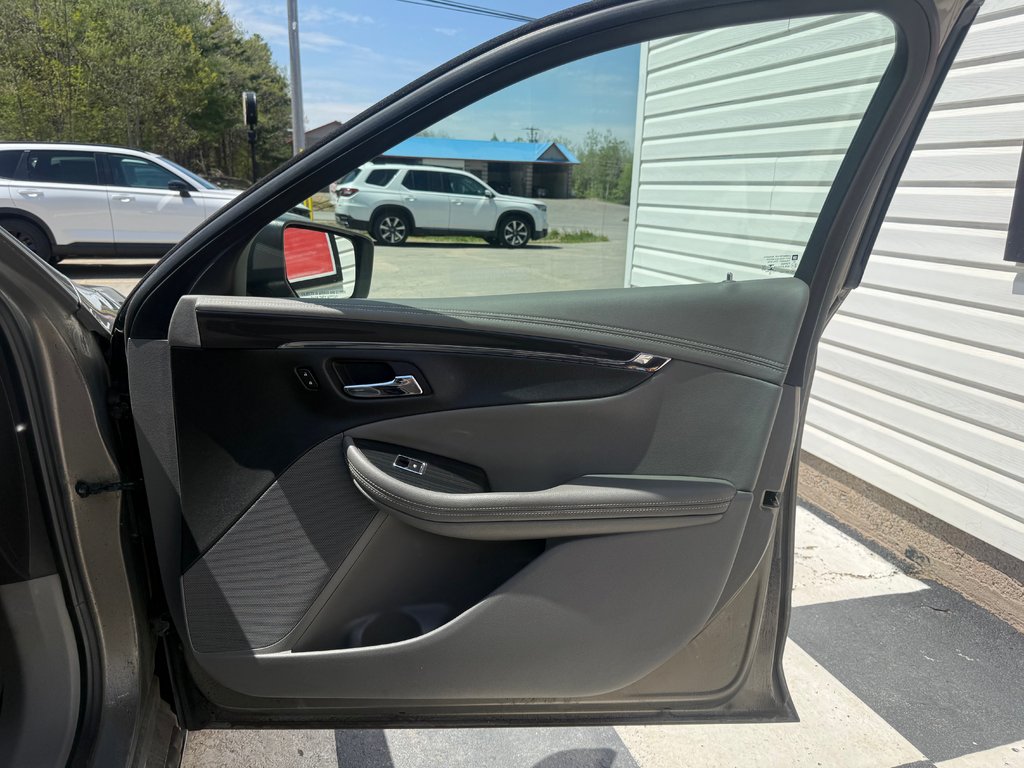 2018 Chevrolet IMPALA LT in COLDBROOK, Nova Scotia - 19 - w1024h768px
