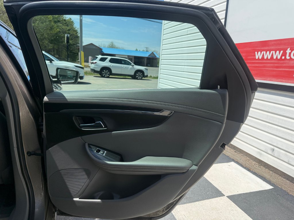 2018 Chevrolet IMPALA LT in COLDBROOK, Nova Scotia - 17 - w1024h768px