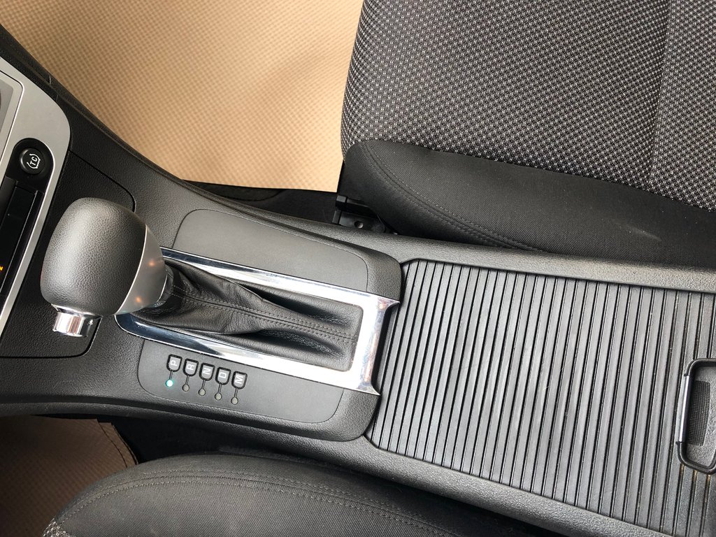Chevrolet MALIBU 1LT LT - CD Player, Power Windows, Cruise Control 2010 à COLDBROOK, Nouvelle-Écosse - 13 - w1024h768px