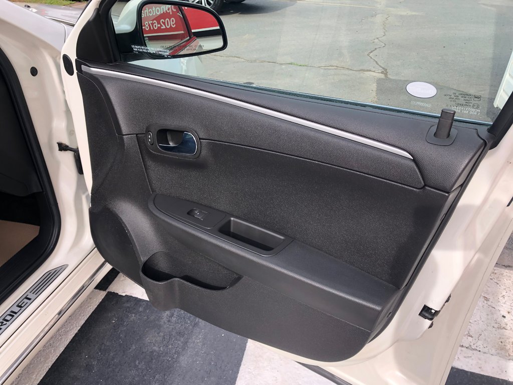 Chevrolet MALIBU 1LT LT - CD Player, Power Windows, Cruise Control 2010 à COLDBROOK, Nouvelle-Écosse - 21 - w1024h768px