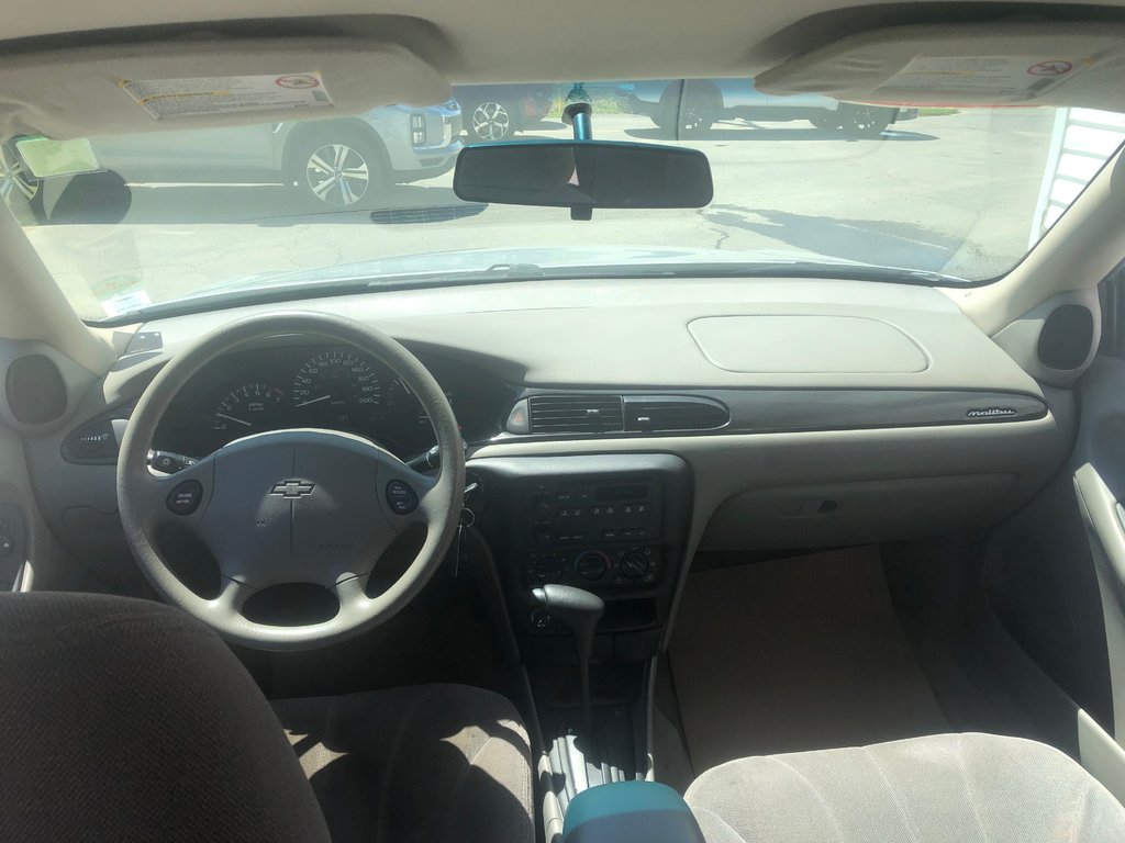 Chevrolet Malibu - Cruise Control, CD Player, Power Windows 2003 à COLDBROOK, Nouvelle-Écosse - 11 - w1024h768px