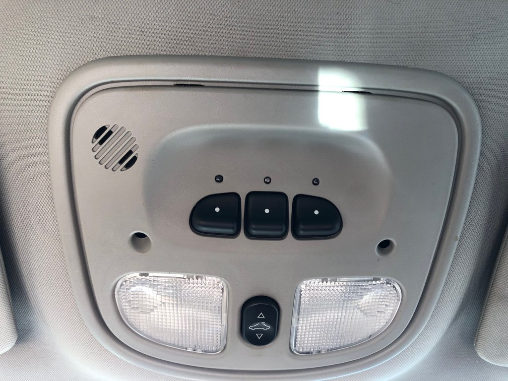 2009 Chevrolet Malibu 2LT - Sunroof, CD Player, Power Windows in COLDBROOK, Nova Scotia - 15 - w1024h768px