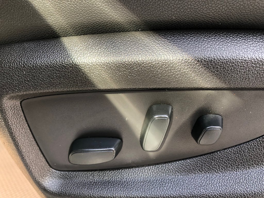 Chevrolet Silverado 1500 LTZ Z71 - Heated Seats & Steering Wheel, Handsfree 2018 à Kentville, Nouvelle-Écosse - 17 - w1024h768px