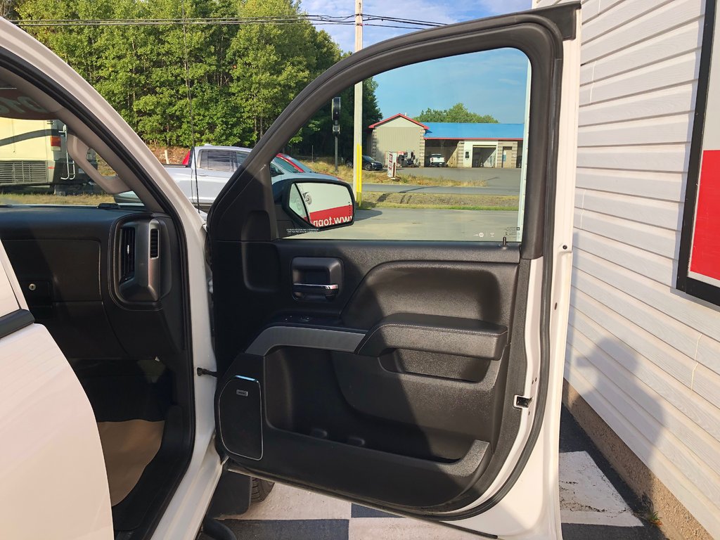 Chevrolet Silverado 1500 LTZ Z71 - Heated Seats & Steering Wheel, Handsfree 2018 à Kentville, Nouvelle-Écosse - 23 - w1024h768px