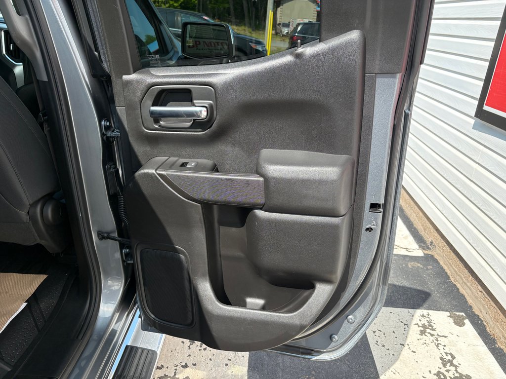 Chevrolet Silverado 1500 LT - power seats, reverse camera, hands free, a/c 2019 à COLDBROOK, Nouvelle-Écosse - 21 - w1024h768px