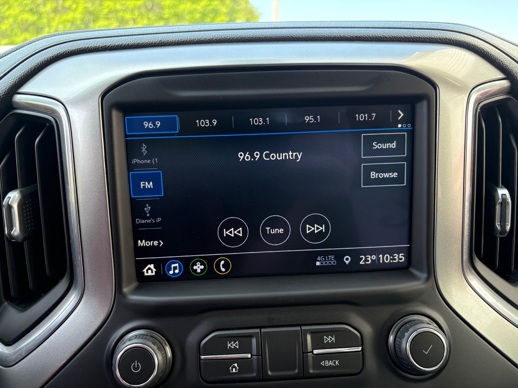 Chevrolet Silverado 1500 LT - power seats, reverse camera, hands free, a/c 2019 à COLDBROOK, Nouvelle-Écosse - 12 - w1024h768px