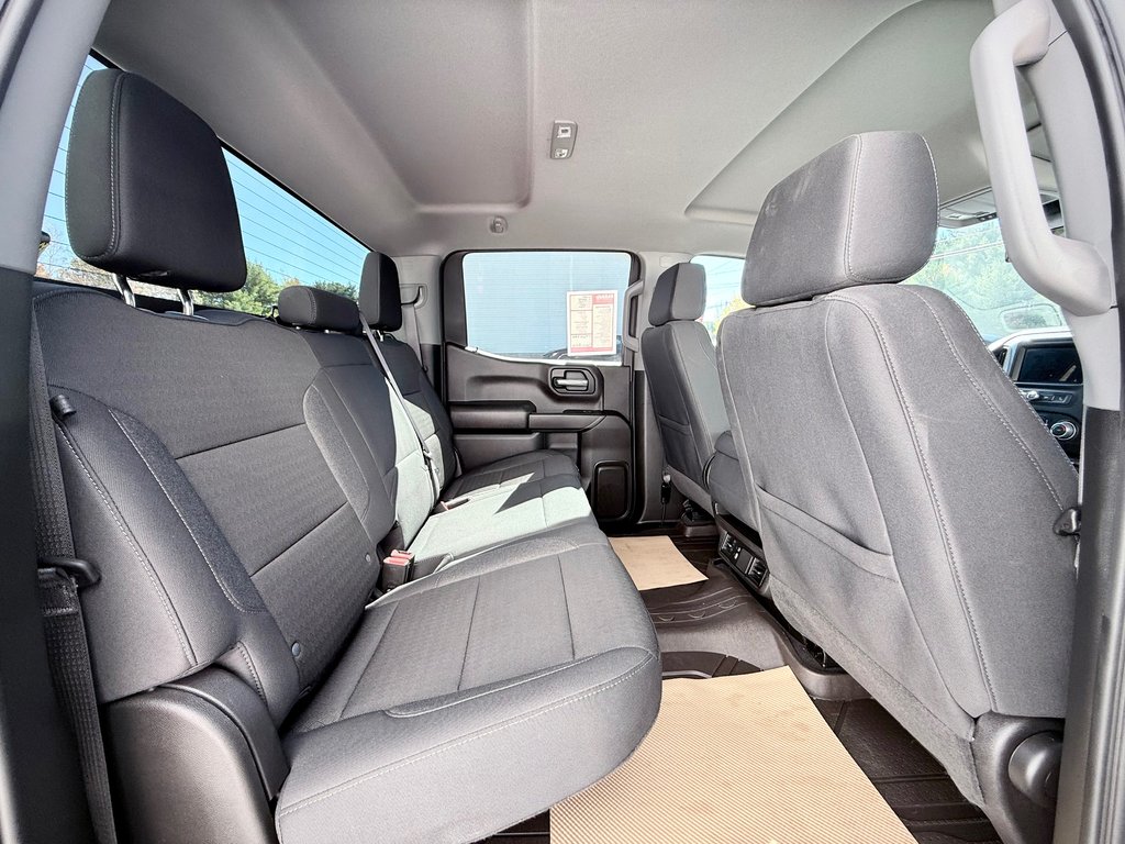 2024 Chevrolet Silverado 1500 Custom Trail Boss | Spacious + Rugged, Rear Camera in COLDBROOK, Nova Scotia - 24 - w1024h768px