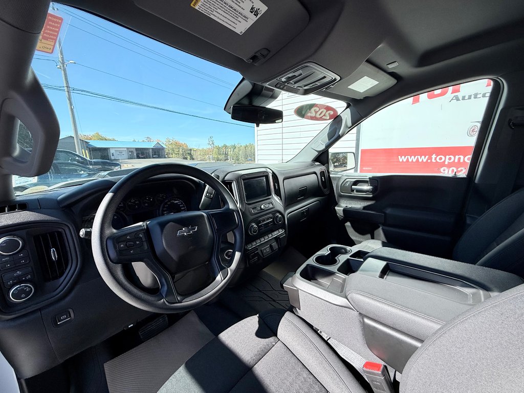 2024 Chevrolet Silverado 1500 Custom Trail Boss | Spacious + Rugged, Rear Camera in COLDBROOK, Nova Scotia - 9 - w1024h768px