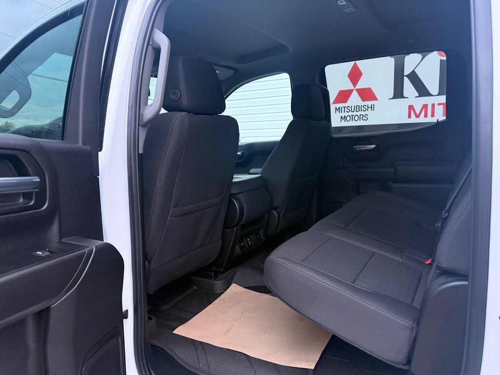 2024 Chevrolet Silverado 1500 Custom Trail Boss, bench seats, keyless entry, rem in COLDBROOK, Nova Scotia - 15 - w1024h768px