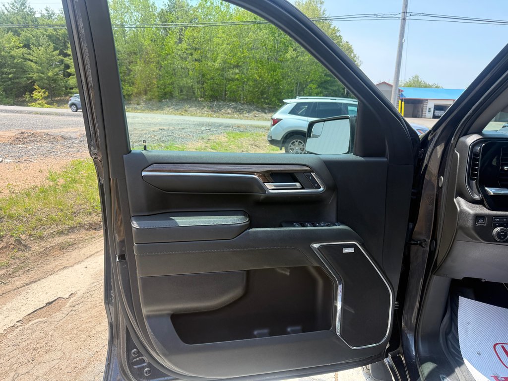 Chevrolet SILVERADO K1500 RST RST, keyless entry, Remote Start, Bluetooth 2024 à Kentville, Nouvelle-Écosse - 7 - w1024h768px
