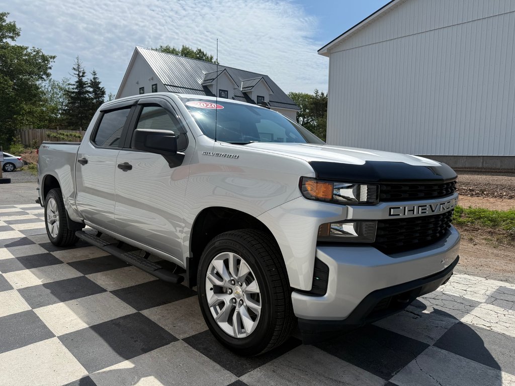 2020 Chevrolet SILVERADO K1500 Custom, keyless entry, backup camera, Bluetooth in COLDBROOK, Nova Scotia - 3 - w1024h768px