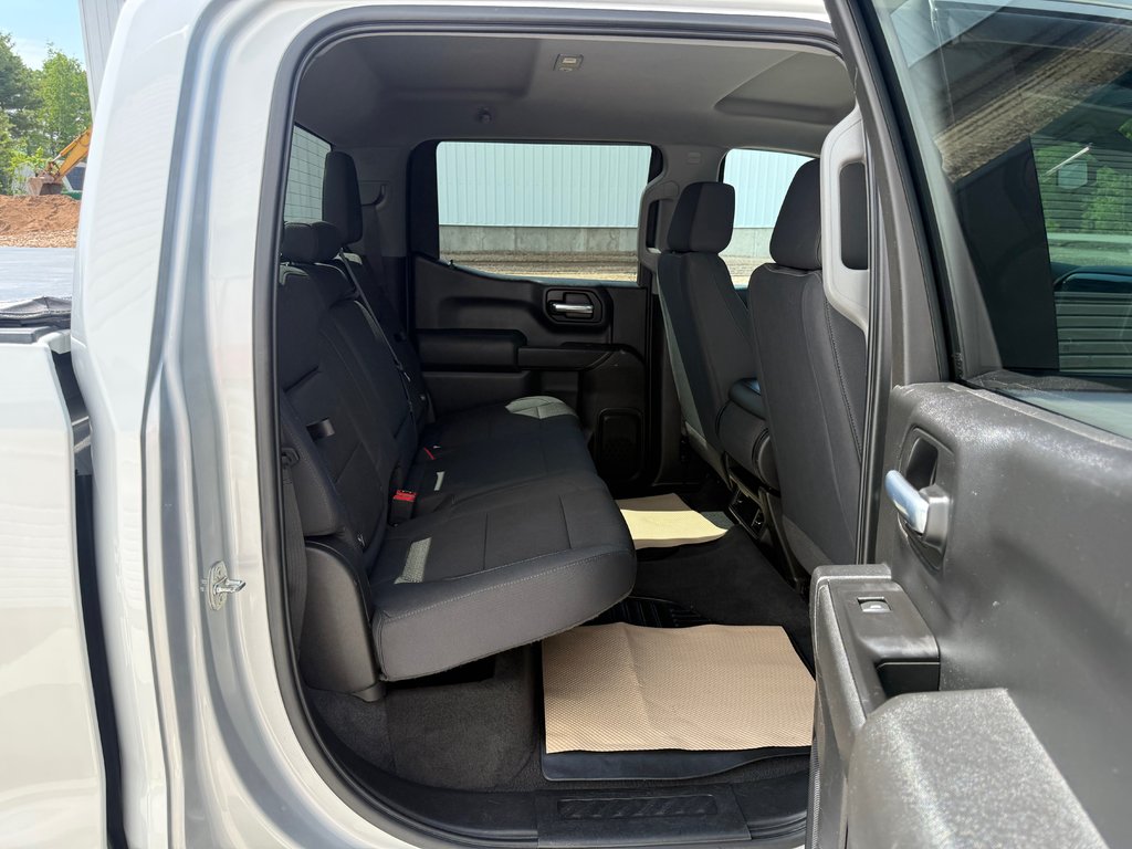 2020 Chevrolet SILVERADO K1500 Custom, keyless entry, backup camera, Bluetooth in COLDBROOK, Nova Scotia - 17 - w1024h768px