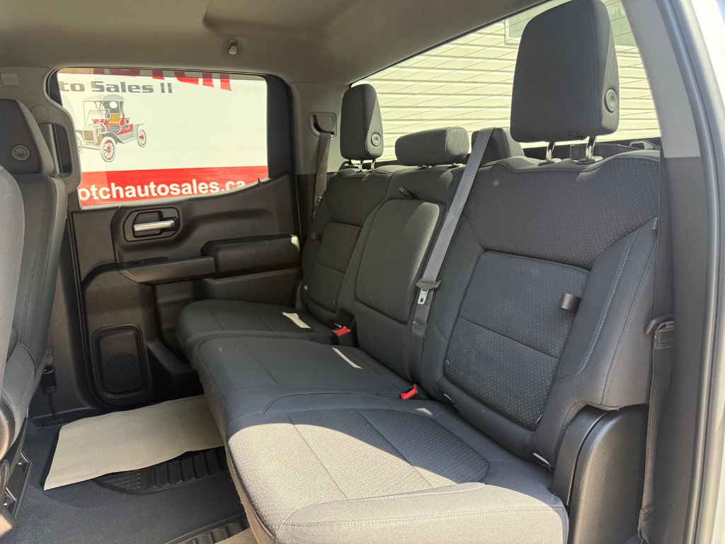 2020 Chevrolet SILVERADO K1500 Custom, keyless entry, backup camera, Bluetooth in COLDBROOK, Nova Scotia - 14 - w1024h768px