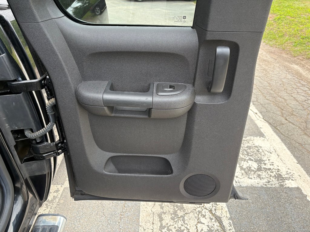 2013 Chevrolet Silverado LS Cheyenne Edition - 4WD, a/c, extended cab in COLDBROOK, Nova Scotia - 16 - w1024h768px