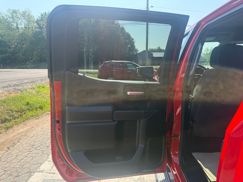 2025 Chevrolet SILVERADO Work Truck, keyless entry, backup camera, BT in COLDBROOK, Nova Scotia - 13 - w1024h768px
