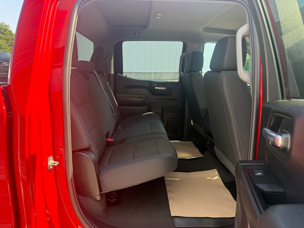 2025 Chevrolet SILVERADO Work Truck, keyless entry, backup camera, BT in COLDBROOK, Nova Scotia - 17 - w1024h768px