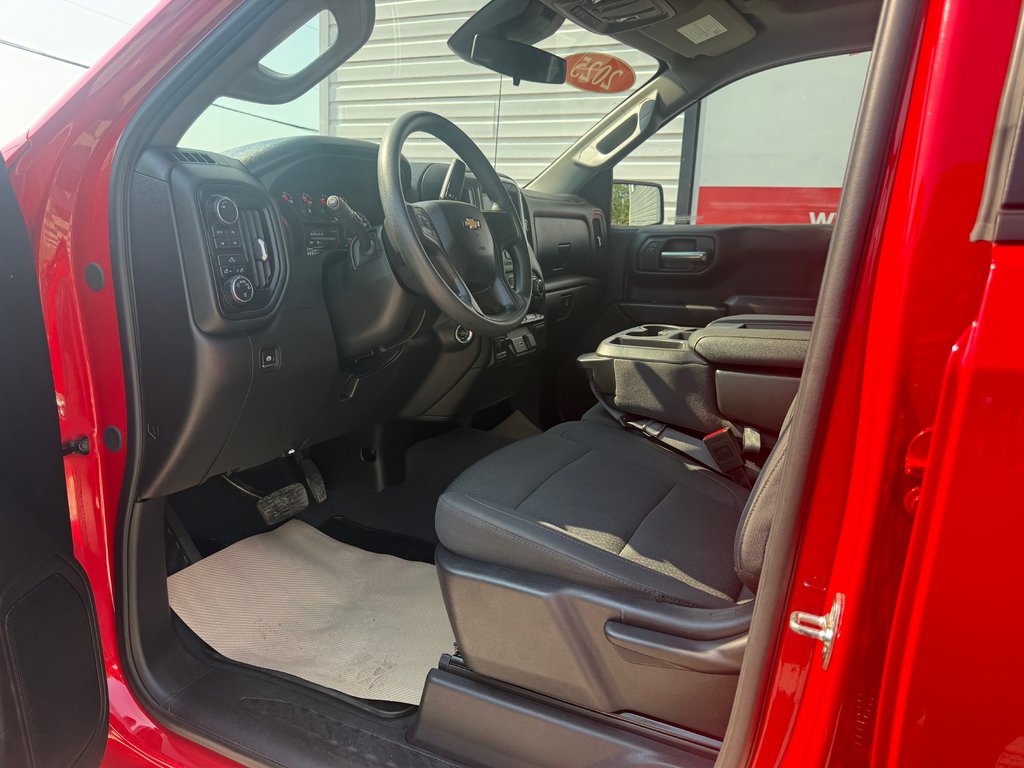 2025 Chevrolet SILVERADO Work Truck, keyless entry, backup camera, BT in COLDBROOK, Nova Scotia - 9 - w1024h768px