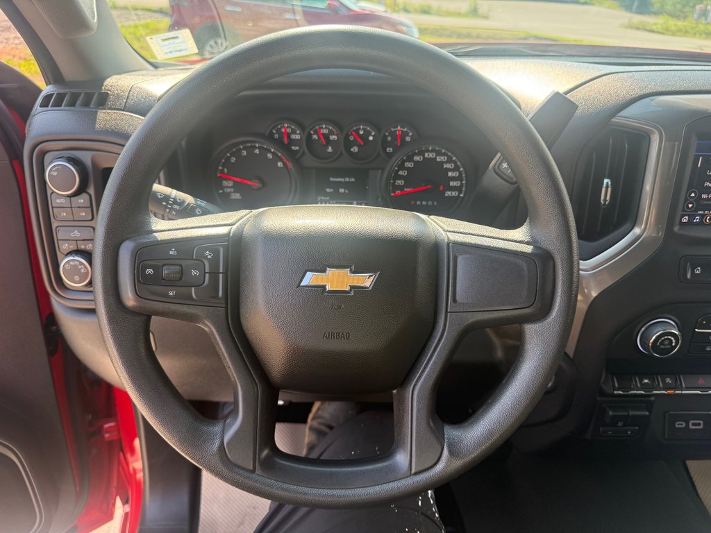 2025 Chevrolet SILVERADO Work Truck, keyless entry, backup camera, BT in COLDBROOK, Nova Scotia - 10 - w1024h768px