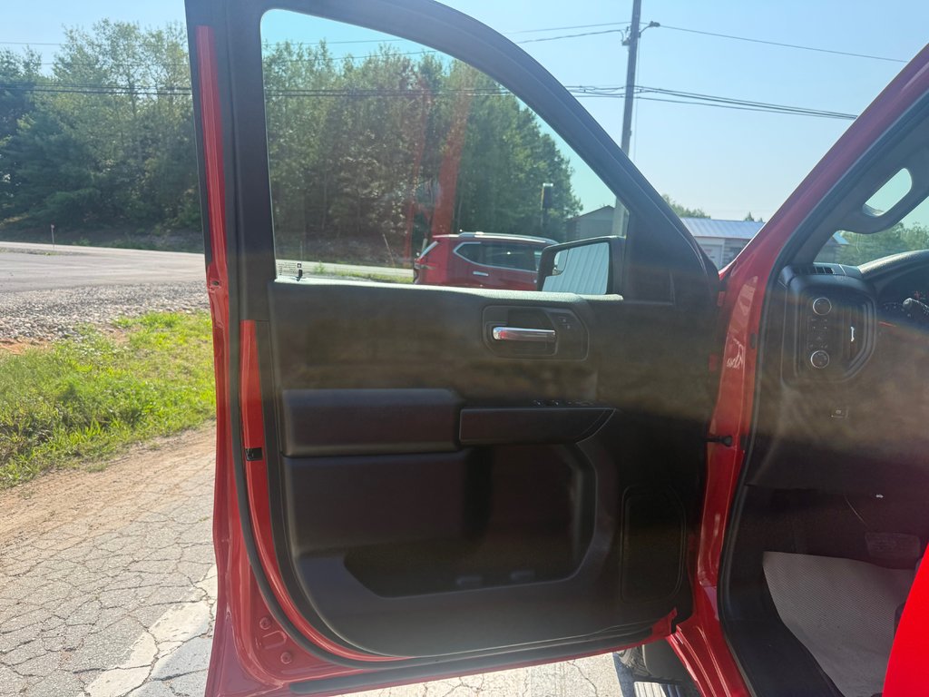 2025 Chevrolet SILVERADO Work Truck, keyless entry, backup camera, BT in COLDBROOK, Nova Scotia - 7 - w1024h768px