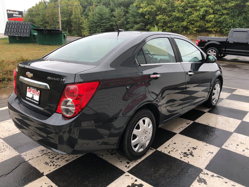 2014  Sonic LT, Cd Player, Hands free, Cruise Control in Kentville, Nova Scotia - 4 - w1024h768px