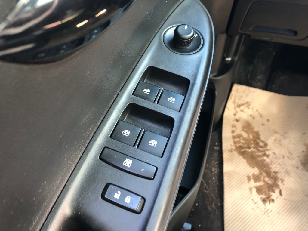 2016 Chevrolet SPARK 1LT LT - sunroof, reverse camera, hands free, cruise in COLDBROOK, Nova Scotia - 7 - w1024h768px