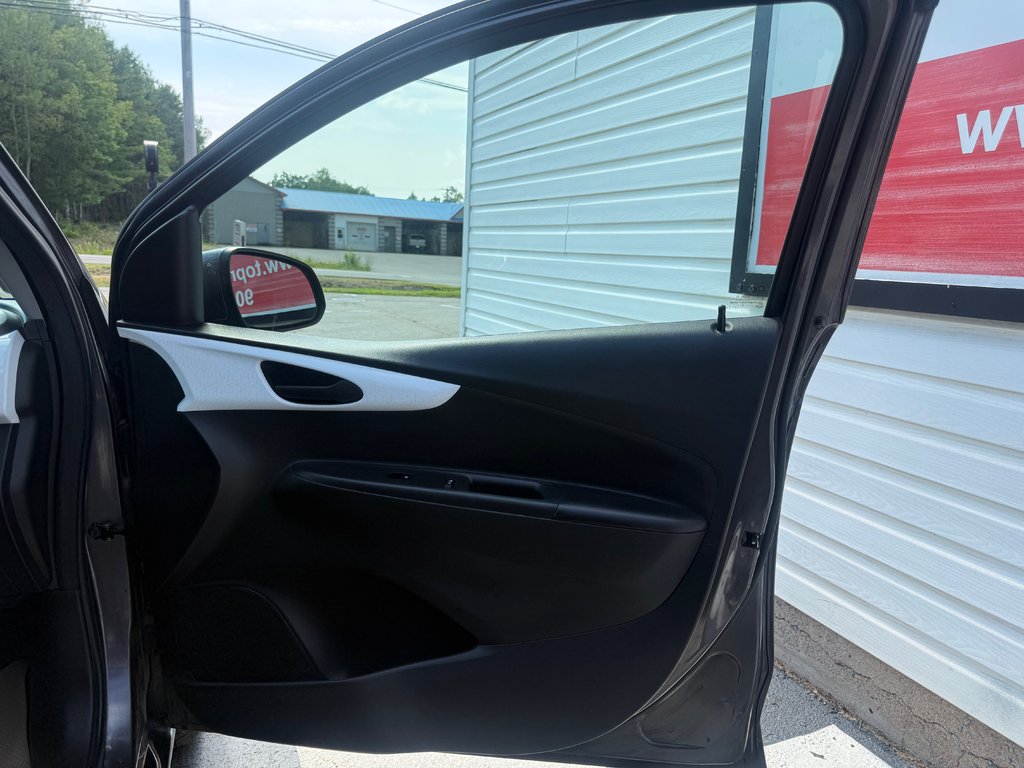 2016 Chevrolet SPARK LT, keyless entry, Cruise control, Bluetooth in COLDBROOK, Nova Scotia - 19 - w1024h768px